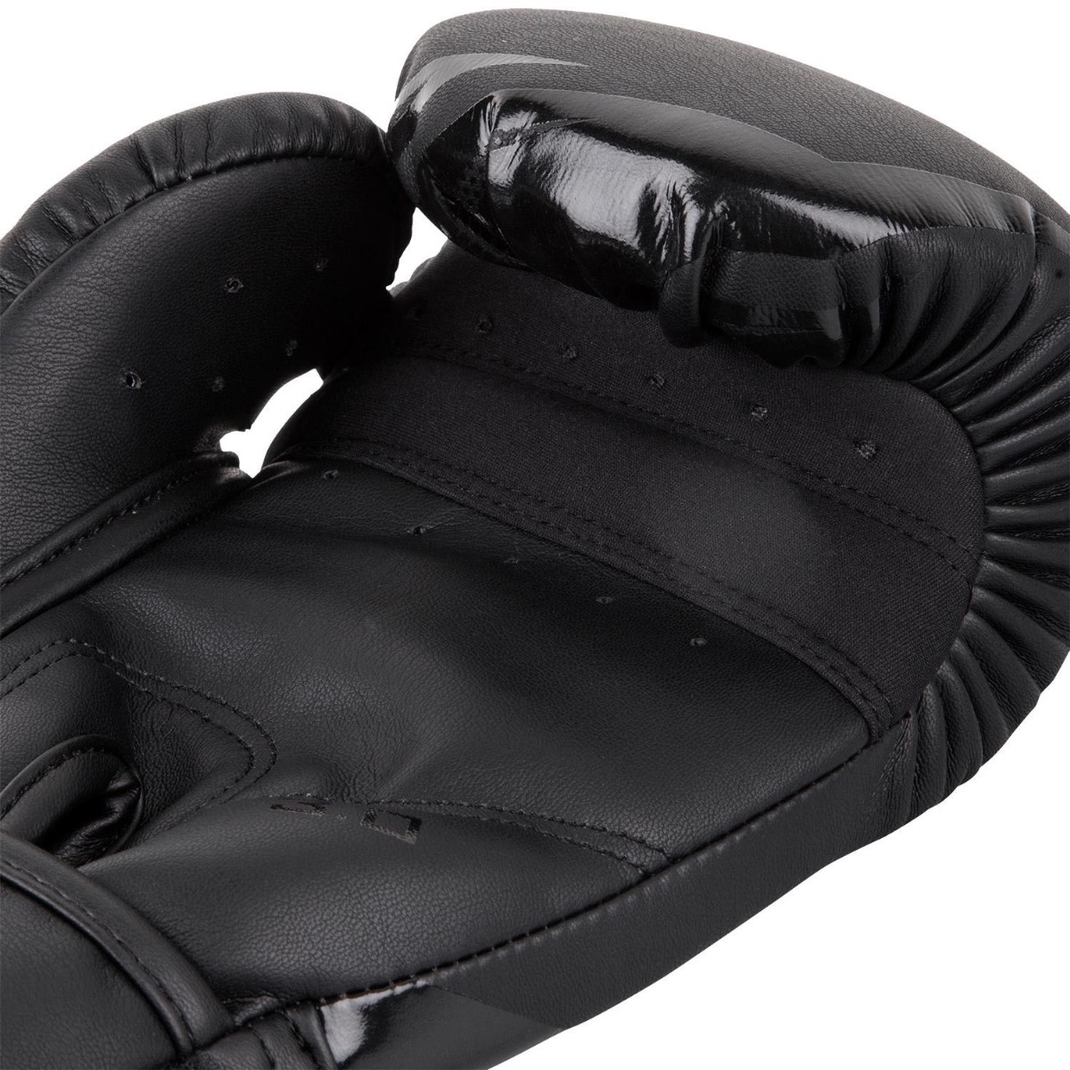 Перчатки Venum Challenger 3.0 03525-114-8oz черный\черный 1200_1200